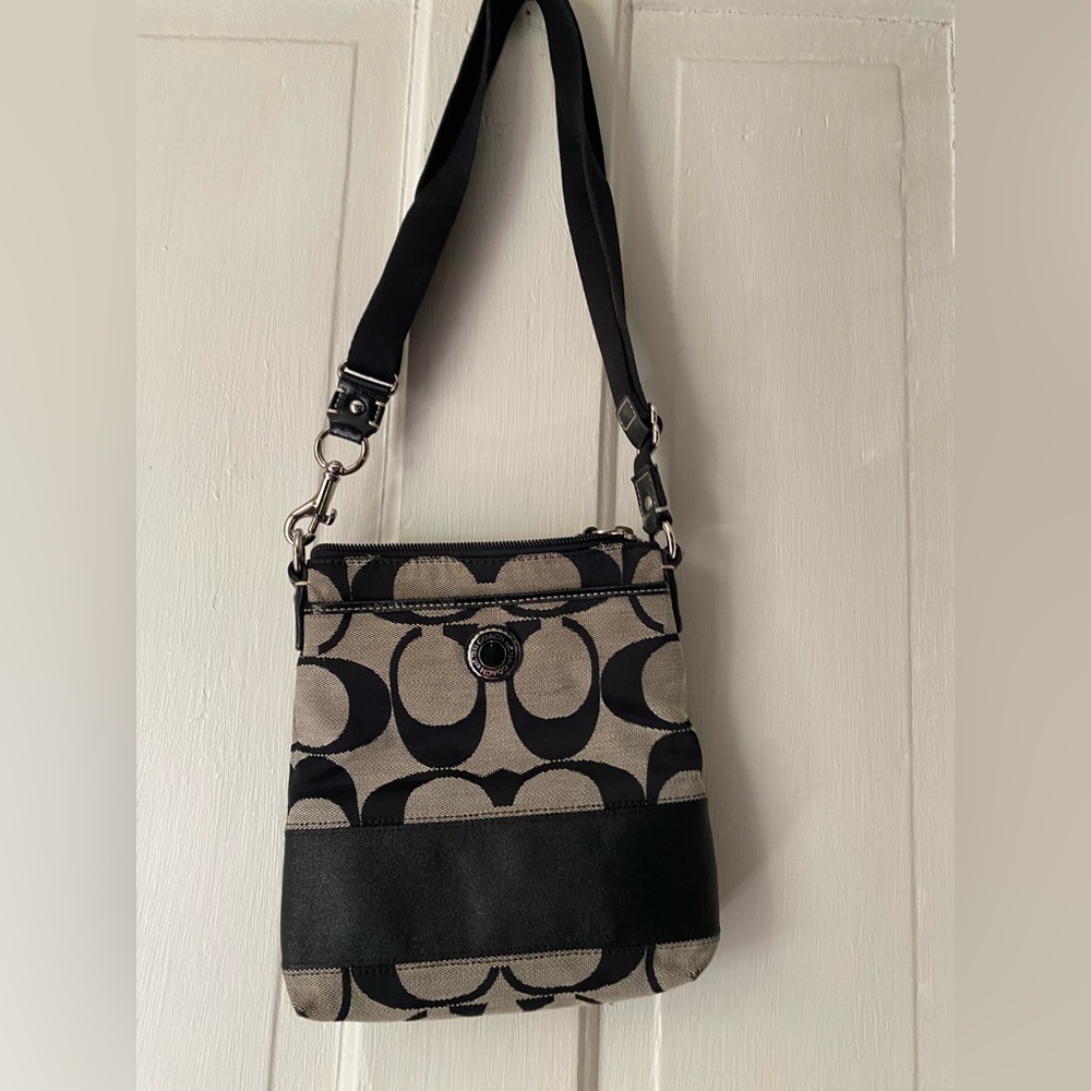 Coach Stylish Black and Cream Women's Bag